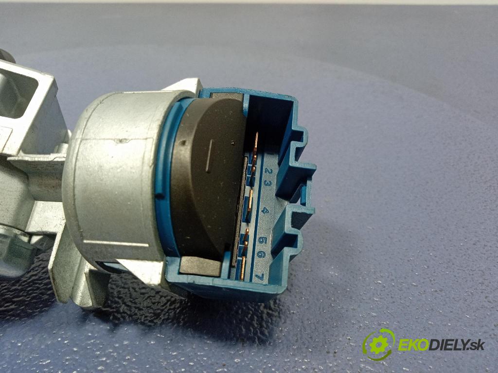 Ford Mondeo 2015 Spínač zapaľovania: 3M51-3F880-AE