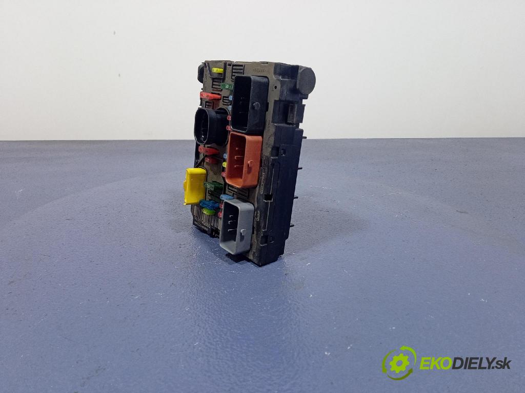 Peugeot 307 2005 skrinka Poistky: 9659742080