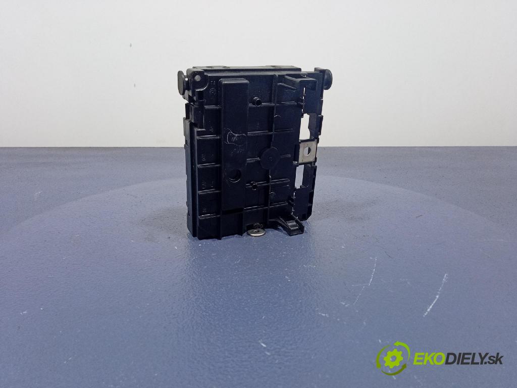 Peugeot 307 2005 skrinka Poistky: 9659742080