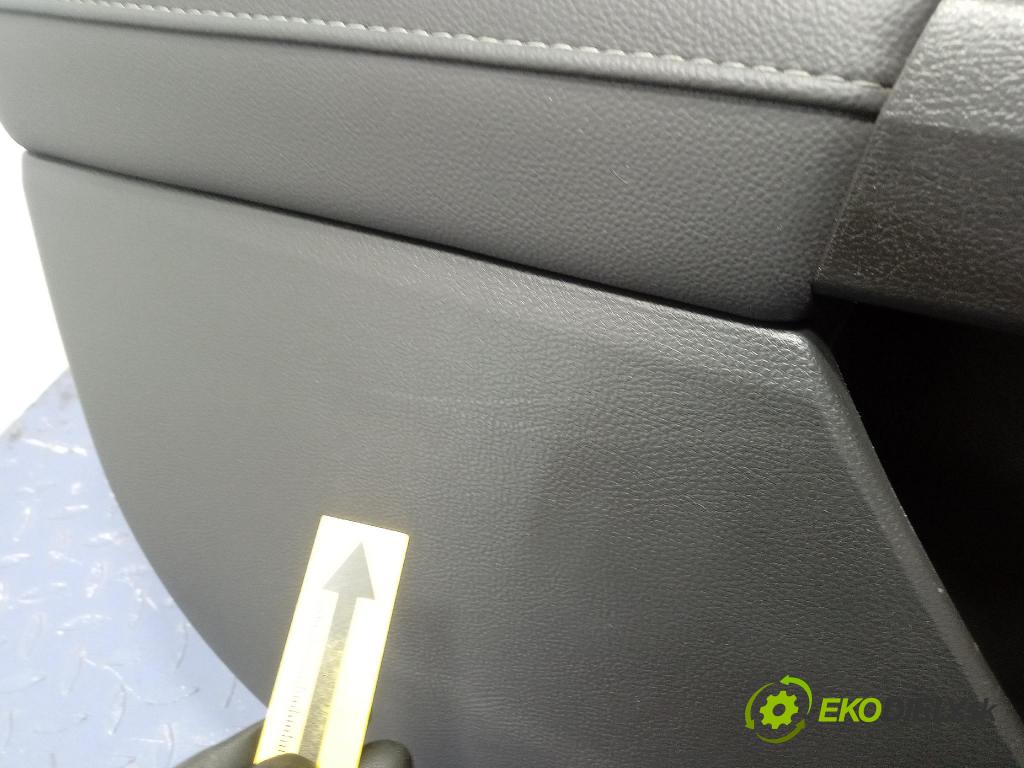 Ford Mondeo 2015 Čalounictví: dvere Predné ľavá DS73-F238A51-TS