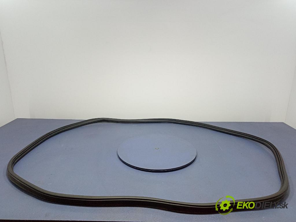 Ford Mondeo 2015 Těsnění: Kryty: kufra: