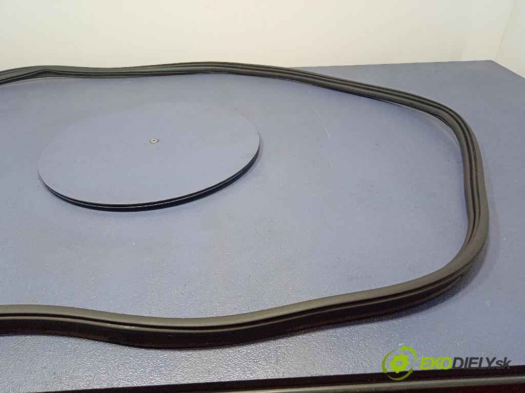 Ford Mondeo 2015 Těsnění: Kryty: kufra: