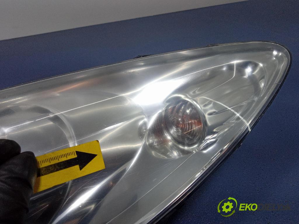 Peugeot 307 2005 Reflektor: Vľavo: 20-B224