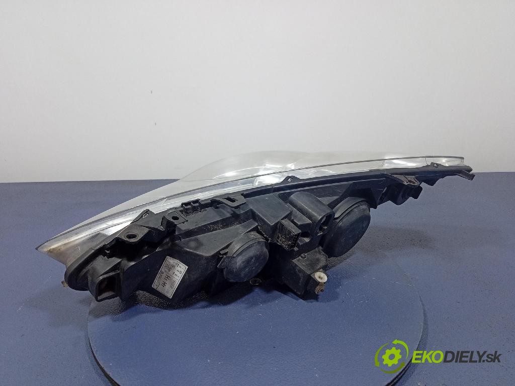 Peugeot 307 2005 Reflektor: v pravo: 20-B223