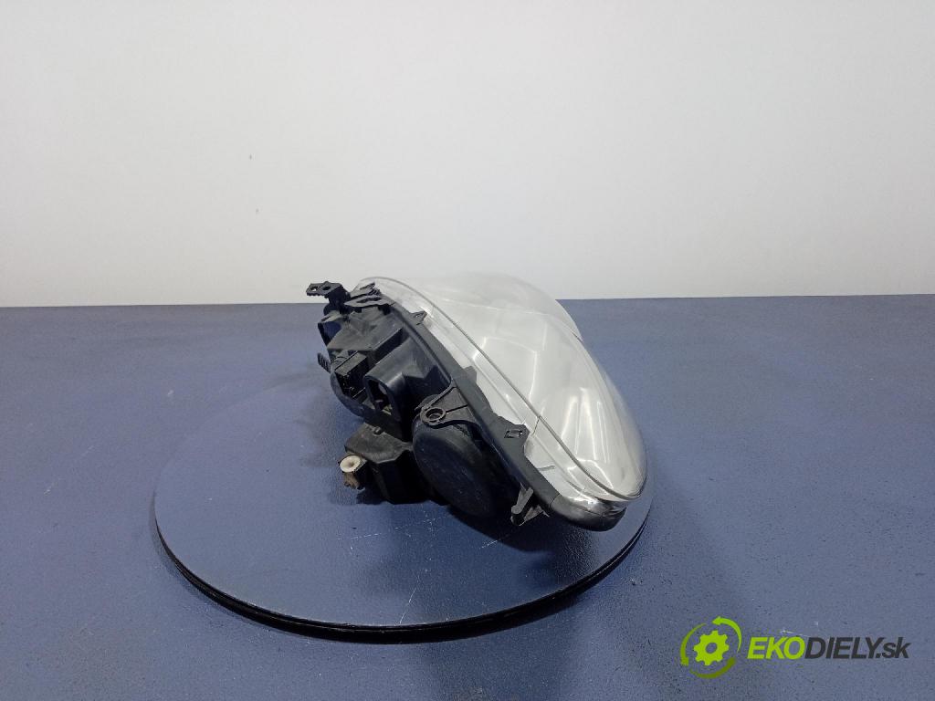 Peugeot 307 2005 Reflektor: v pravo: 20-B223