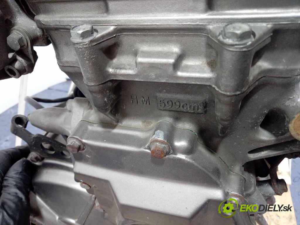 Honda Hornet 600 2000 motor Benzín PC25E