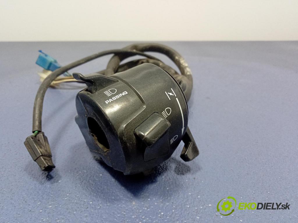 Honda Hornet 600 2000 prepínač