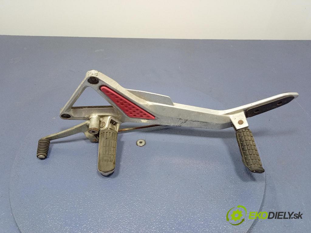 Honda Hornet 600 2000 Páka: Zmeny: