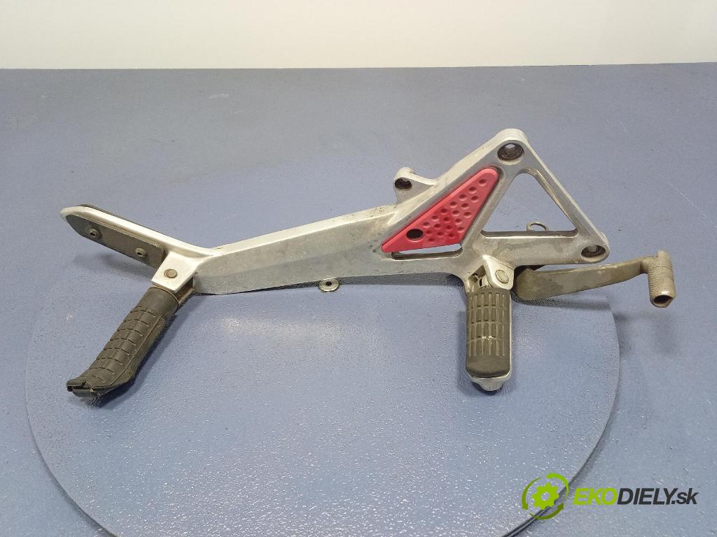 Honda Hornet 600 2000 Páka: Brzda: Ručná: