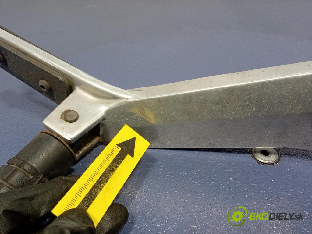 Honda Hornet 600 2000 Páka: Brzda: Ručná: