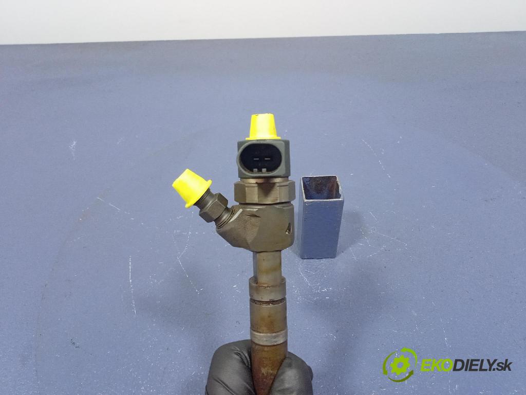 Mercedes Sprinter 1995 vstřikovač A6110701487