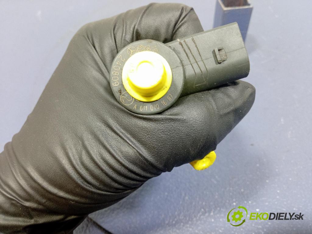 Mercedes Sprinter 1995 vstřikovač A6110701687