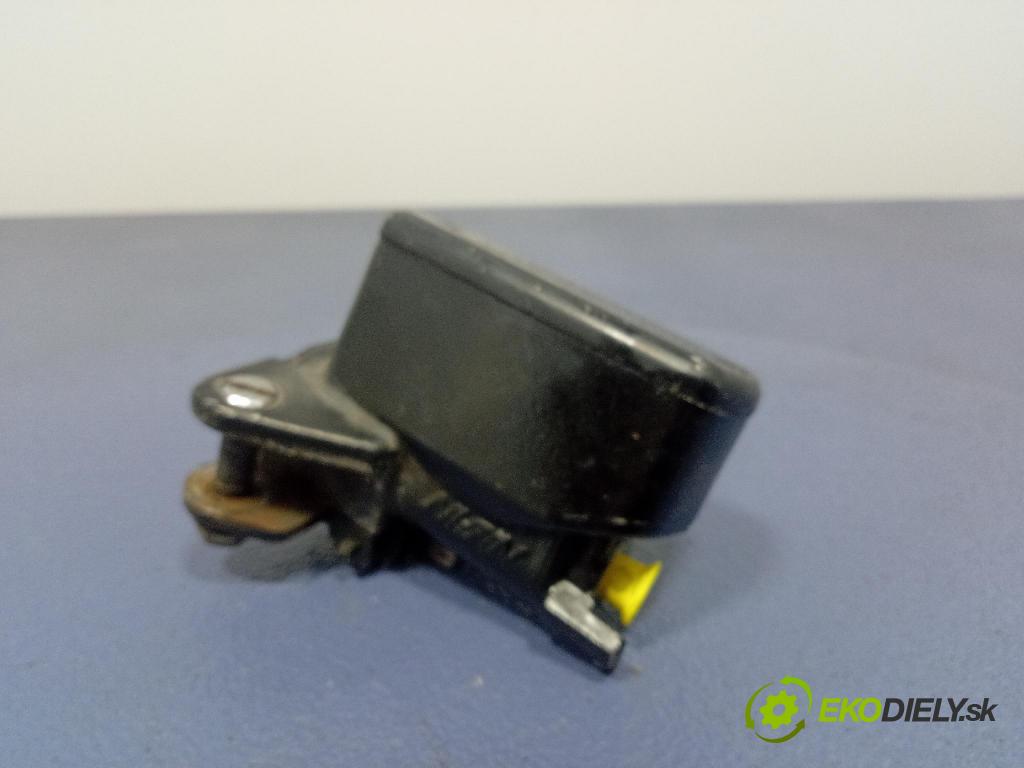 Honda Hornet 600 2000 nádržka brzdový