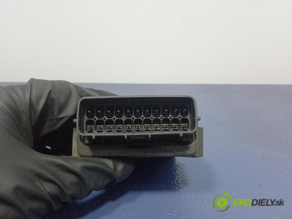 Honda Hornet 600 2000 riadiaca jednotka MBZG N71R