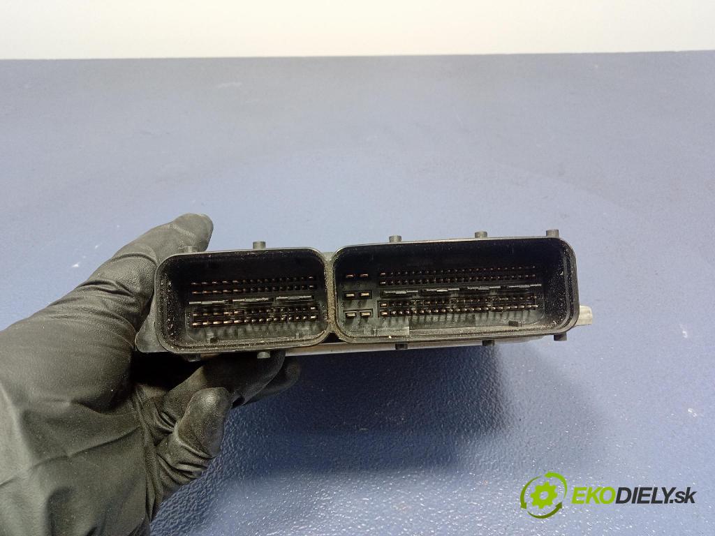 Vw Golf 2005 riadiaca jednotka Motor: 03C906056CF