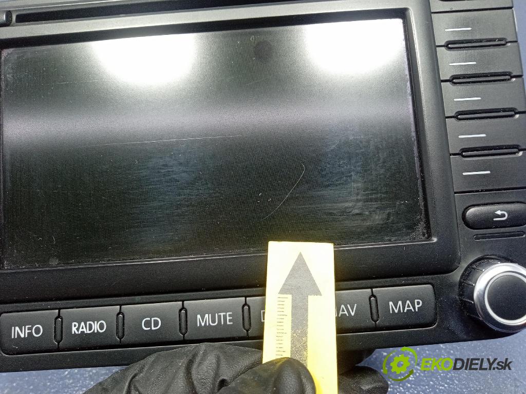 Vw Golf 2005 Radio I Navigácia: 1K0035198B