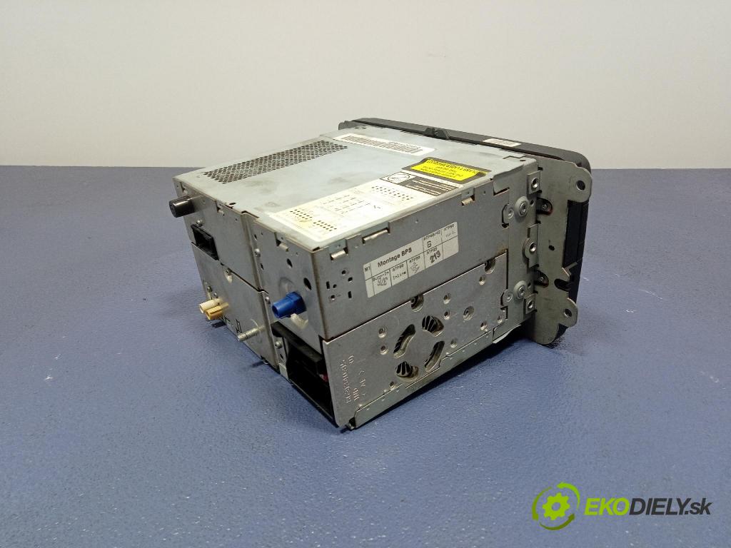 Vw Golf 2005 Radio I Navigácia: 1K0035198B