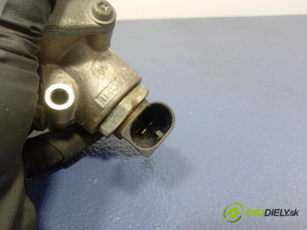 Vw Golf 2005 čerpadlo Injekcia: 03C127025R