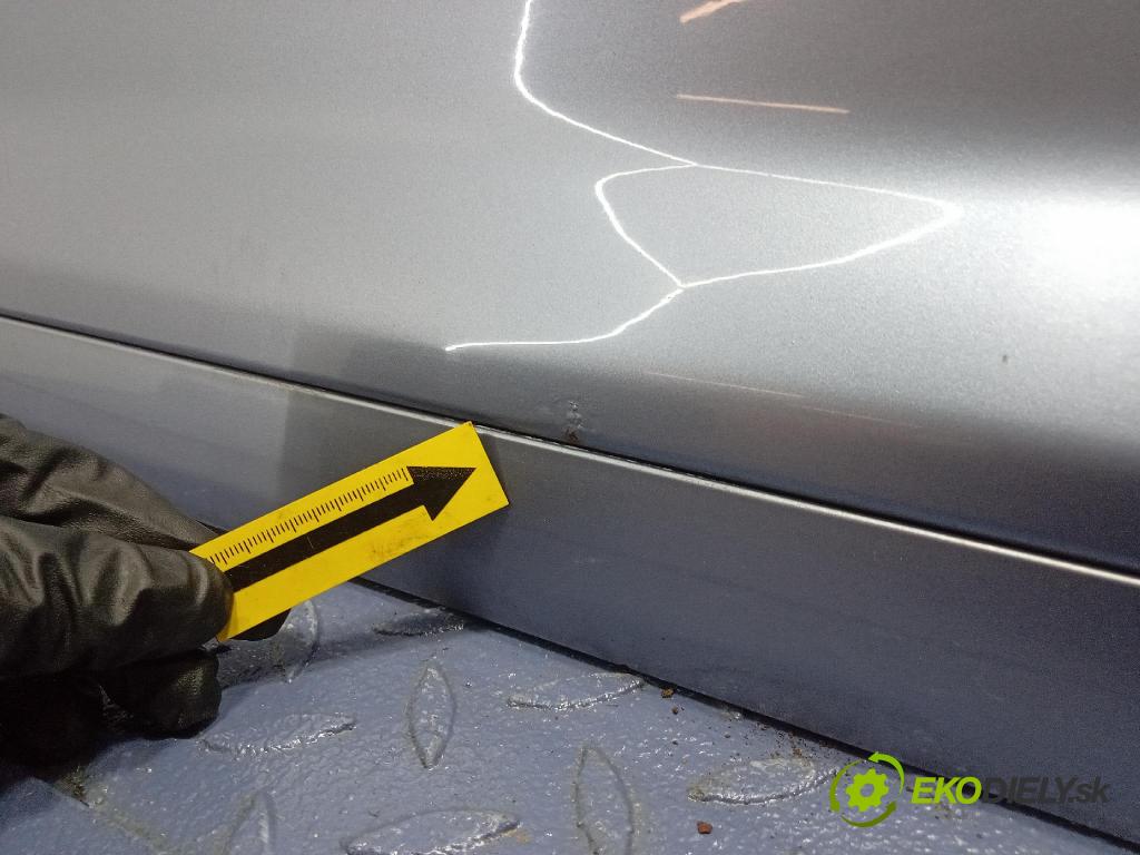 Audi A3 2004 dvere Predné pravé