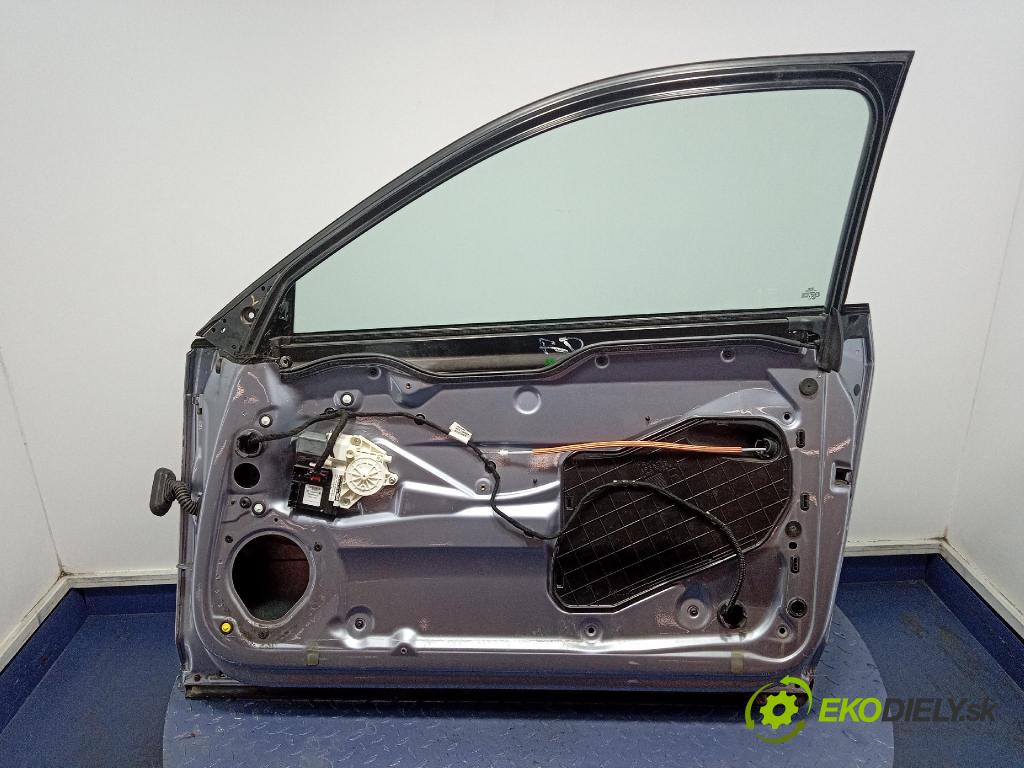 Audi A3 2004 dveře před prave 