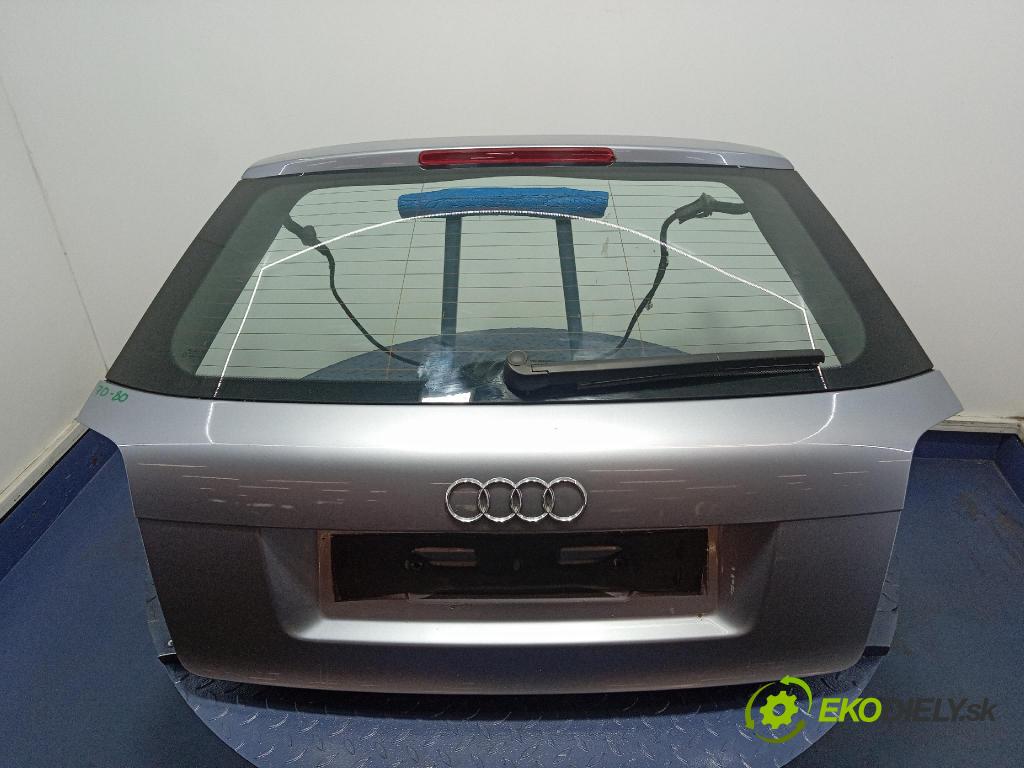 Audi A3 2004 zadna dveře kufra: kufra:
