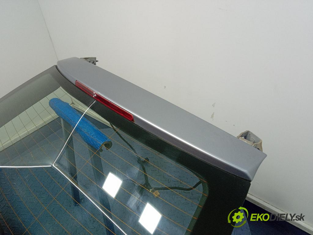 Audi A3 2004 zadna dveře kufra: kufra: