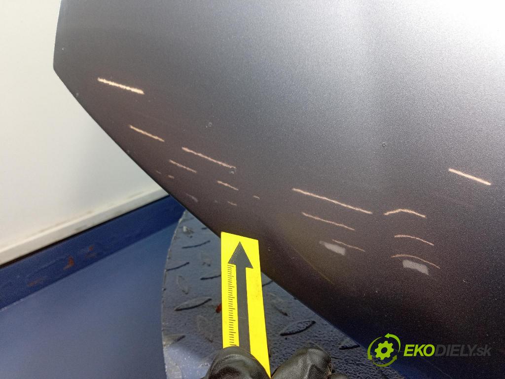 Audi A3 2004 kapota přední: