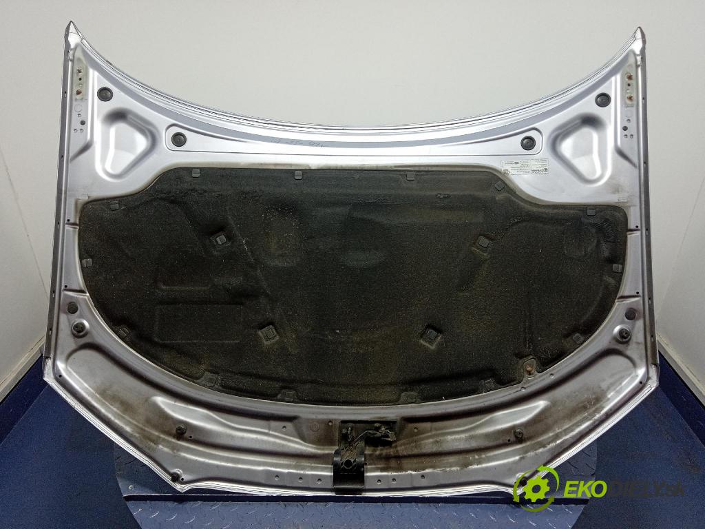 Audi A3 2004 kapota přední: