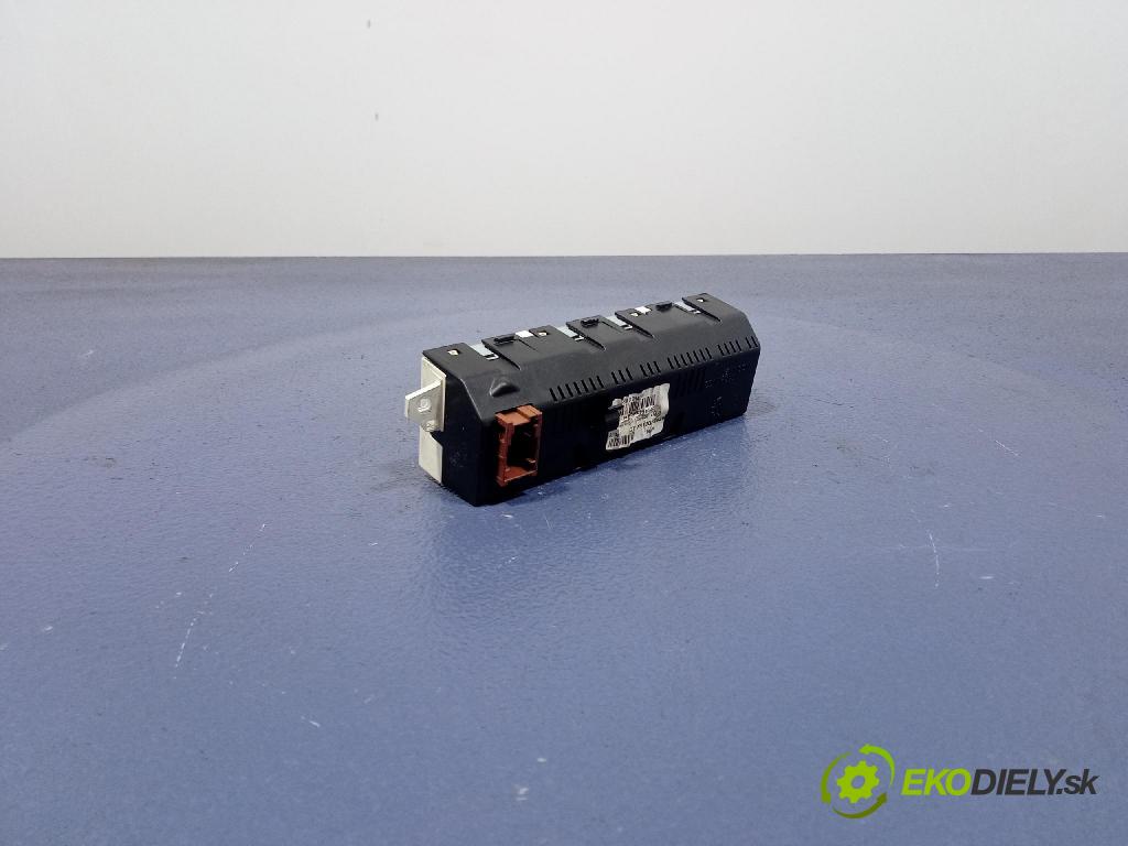 Peugeot 308 2010 Zobrazit: Rádio: / GPS 9666483680