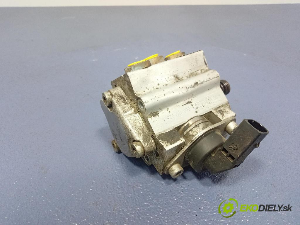 Audi A3 2004 čerpadlo Injekcia: 06D127026J