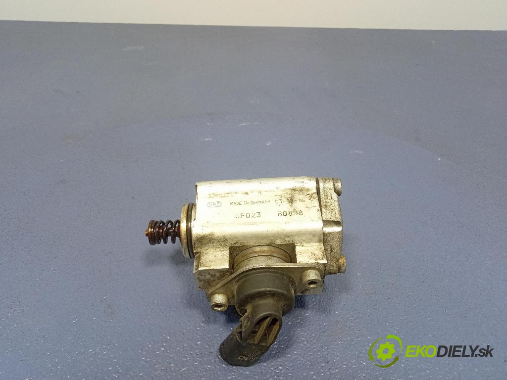 Audi A3 2004 čerpadlo Injekcia: 06D127026J