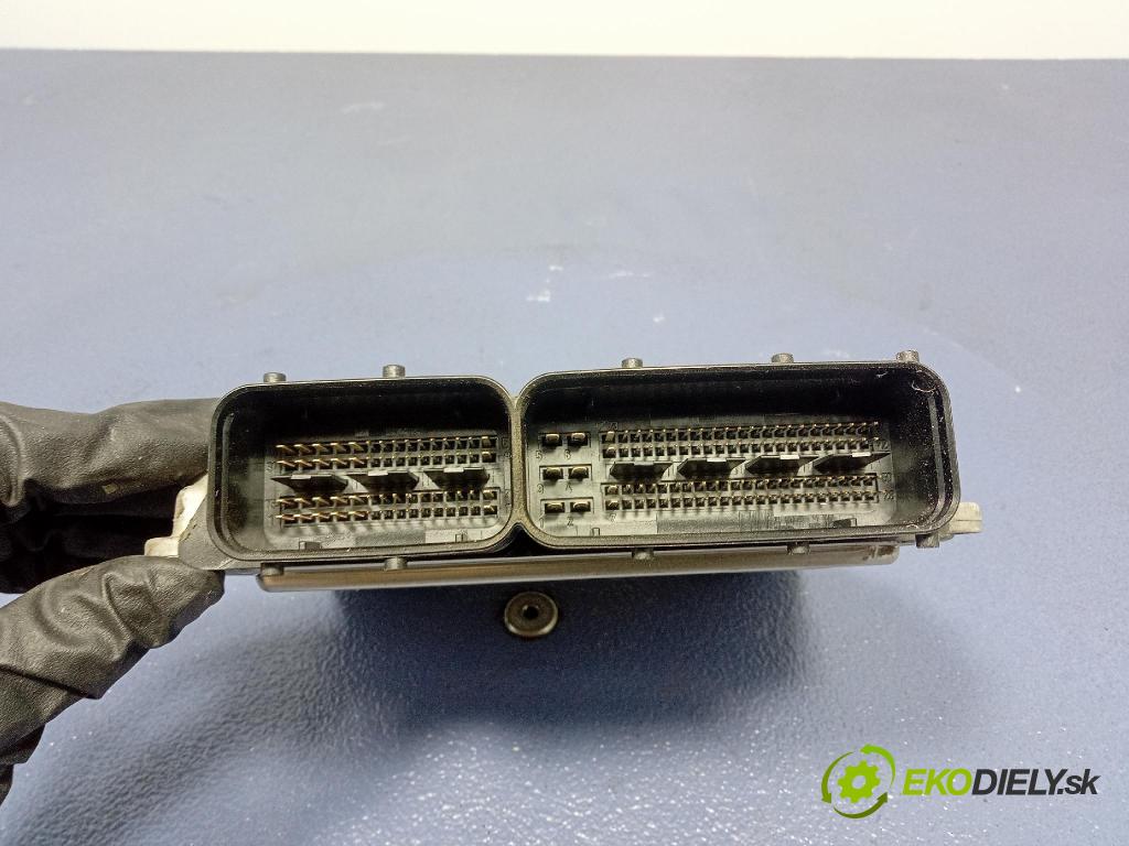 Audi A3 2004 riadiaca jednotka Motor: 06F906056CP