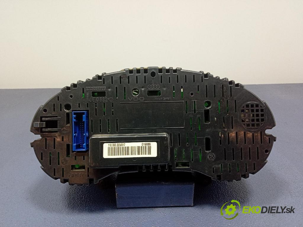 Audi A3 2004 prístrojovka/ budíky 8P0920930G