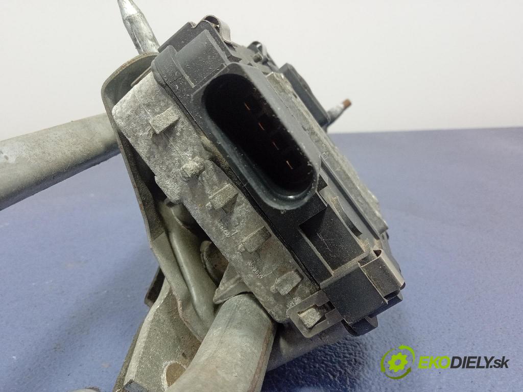 Audi A3 2004 mechanizmus motor: Stierače: Predné 8P1955119A