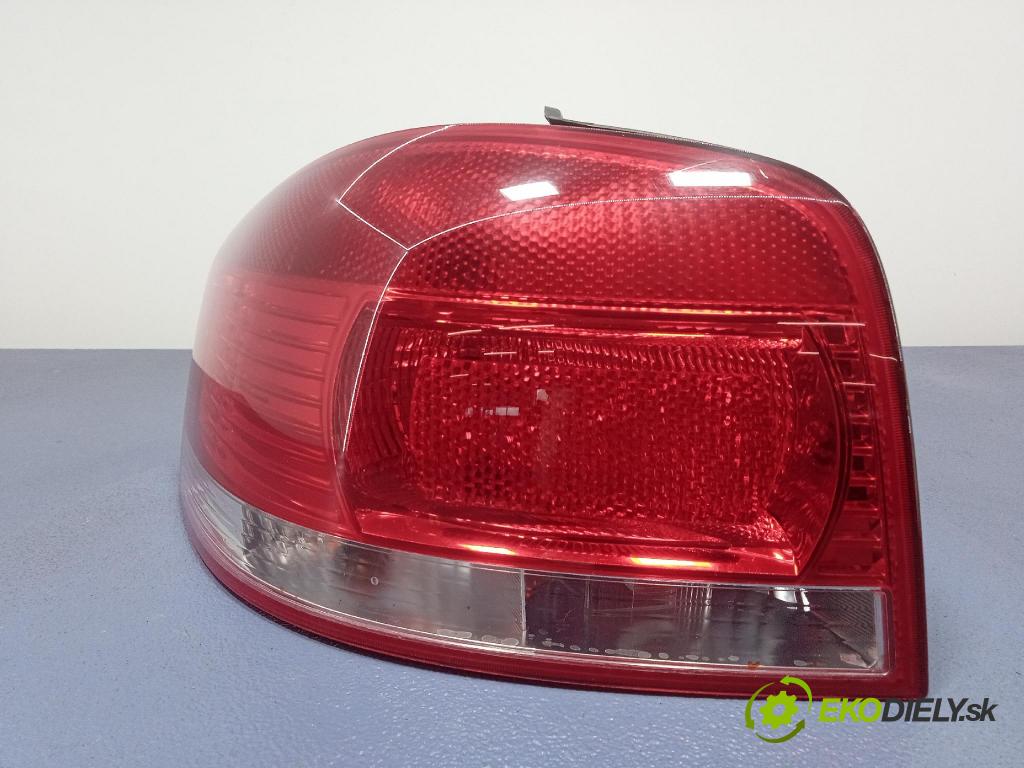 Audi A3 2004 svetlo / reflektor zad ľavá Vonkajsia: 8P0945095