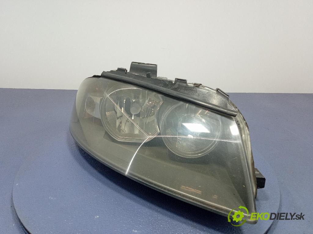 Audi A3 2004 Reflektor: v pravo: