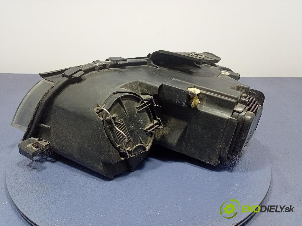 Audi A3 2004 Reflektor: v pravo: