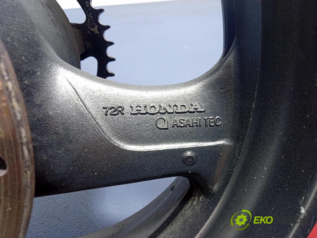 Honda Hornet 600 2000 Ráfiky: Hlinikové: Pneumatiky: 