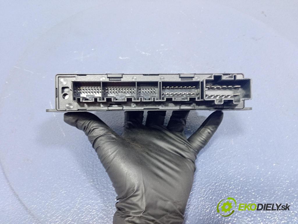 Audi A2 2000 riadiaca jednotka Komfortu 8Z0959433