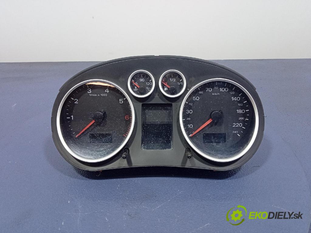 Audi A2 2000 prístrojovka/ budíky 8Z0920900G