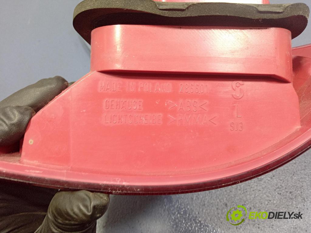 Audi A2 2000 svetlo / reflektor zad ľavá Vonkajsia: