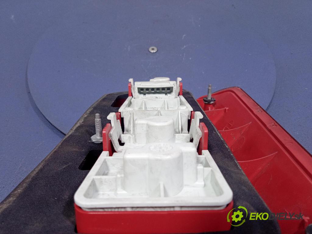 Audi A2 2000 svetlo / reflektor zad ľavá Vonkajsia: