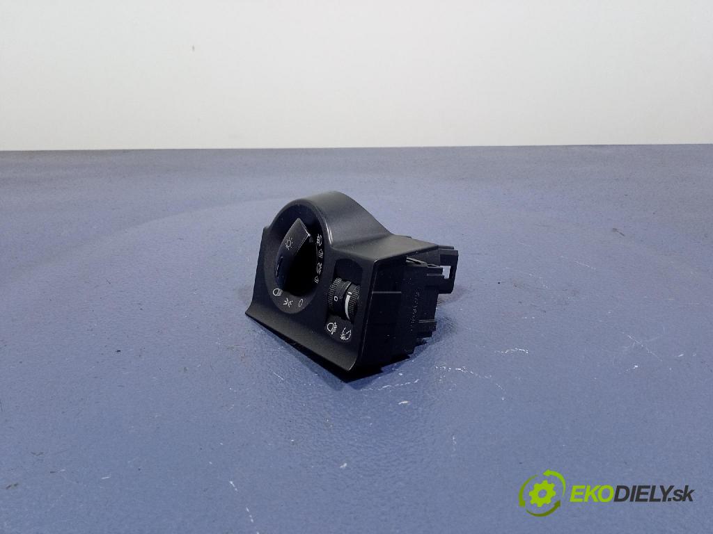 Audi A2 2000 prepínač svetiel 8Z1941531C