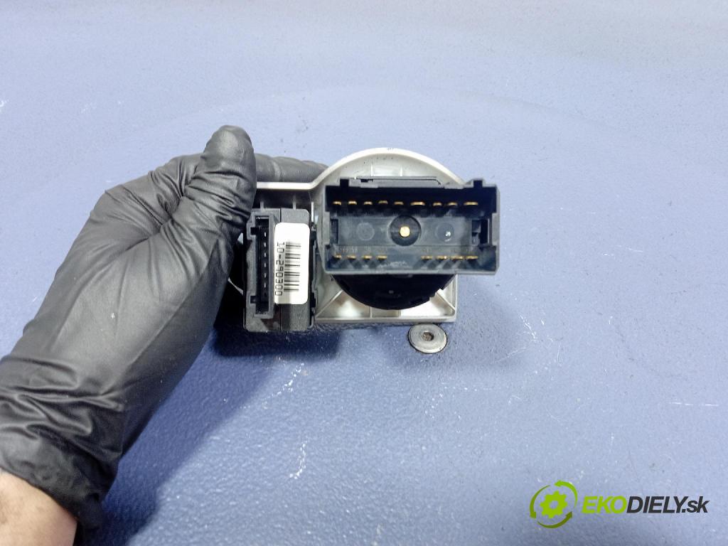 Audi A2 2000 prepínač svetiel 8Z1941531C