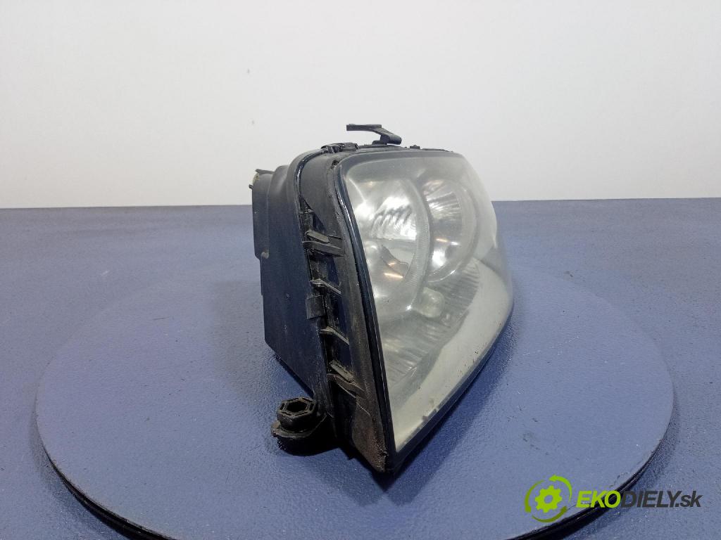 Audi A2 2000 Reflektor: Vľavo: 8Z0941003H