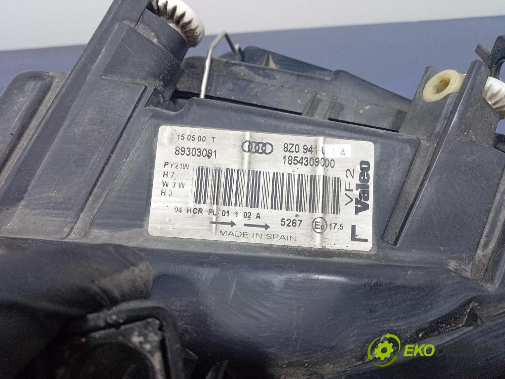 Audi A2 2000 Reflektor: Vľavo: 8Z0941003H