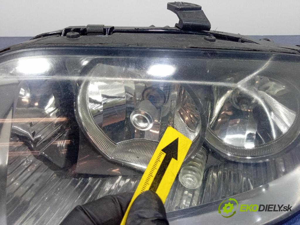 Audi A2 2000 Reflektor: Vľavo: 8Z0941003H