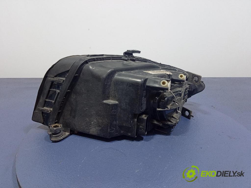 Audi A2 2000 Reflektor: v pravo: 8Z0941004H