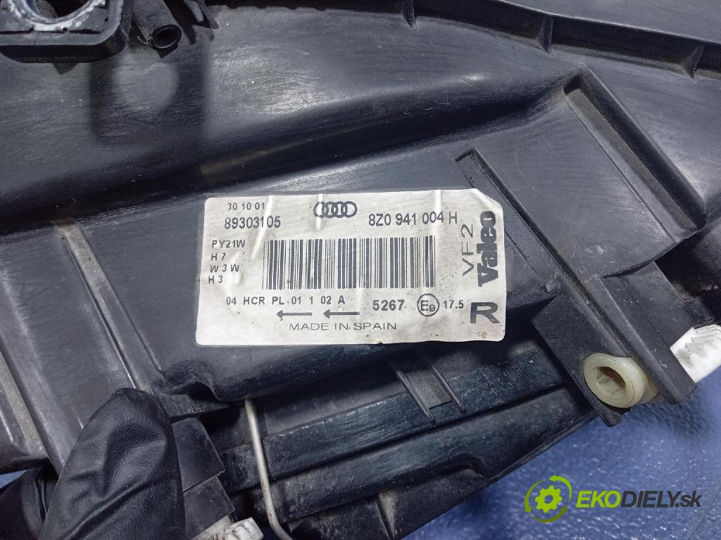 Audi A2 2000 Reflektor: v pravo: 8Z0941004H