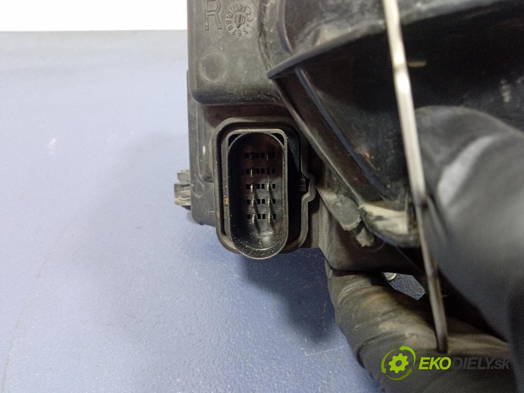 Audi A2 2000 Reflektor: v pravo: 8Z0941004H